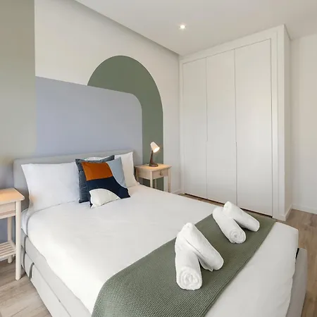 3br Oasis With Pool By Lovelystay Feriehus