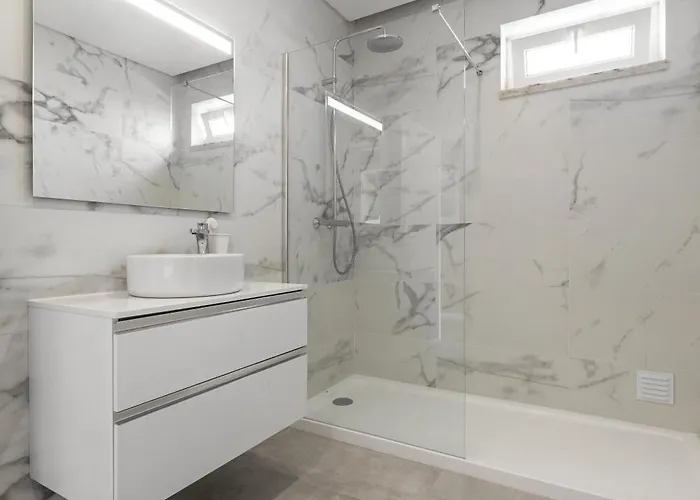 3br Oasis With Pool By Lovelystay *